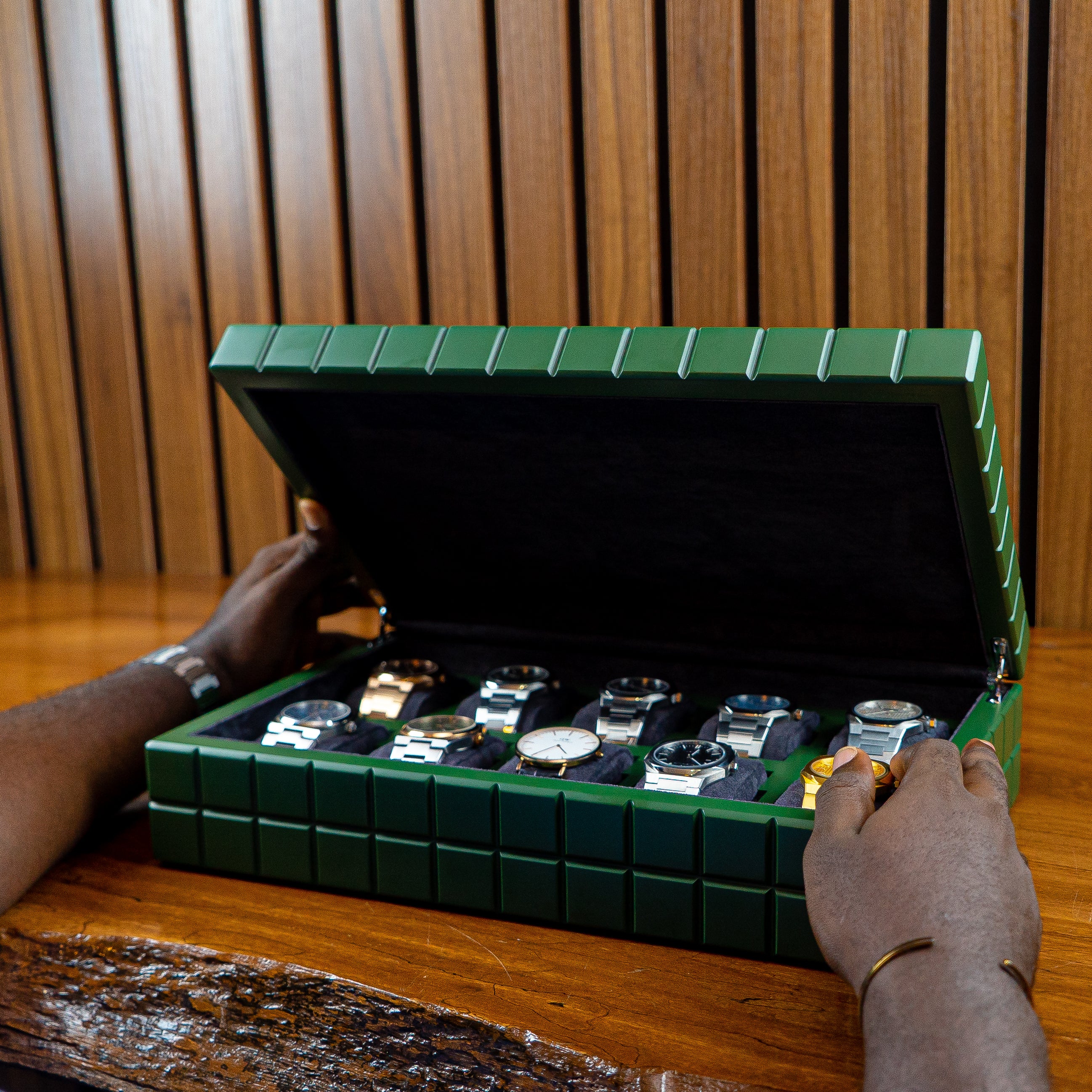 Cubic Watch Box - 10 Slot